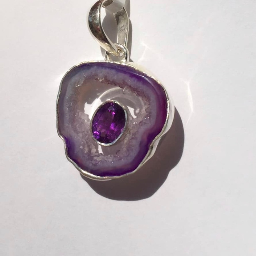 Pendent
